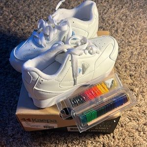 Never worn Kaepa cheer shoes.